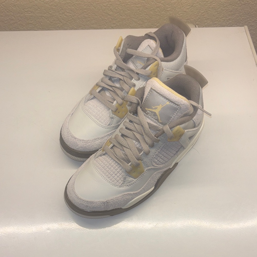 Jordan 4 Craft Photon Dust